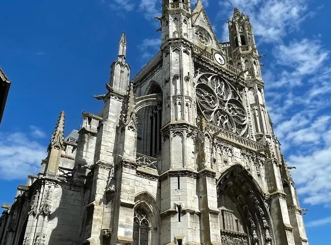 Maison Climatisee Avec Jardin Vernon (Eure)